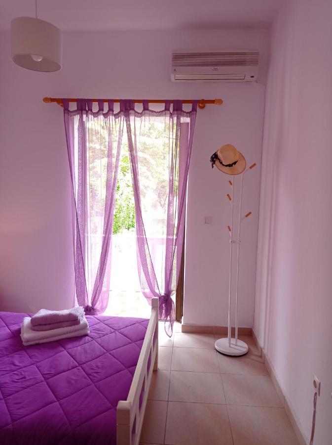 Dora Apartment By Hotelius Ipsos Luaran gambar